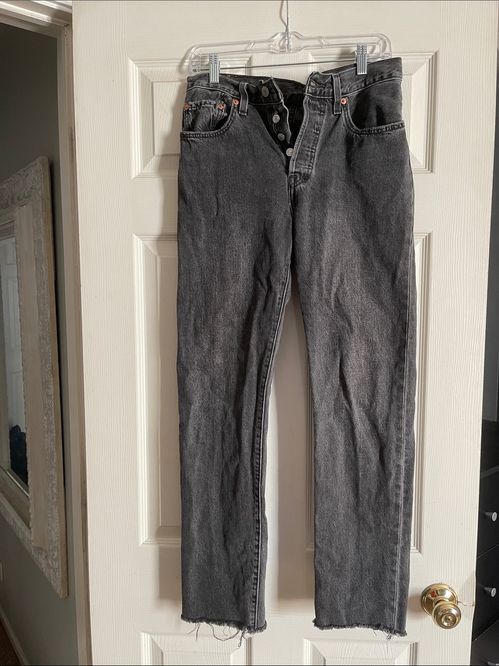 Levi's Women's Straight Leg Black Washed Jeans 27 x 30 - great fit!
